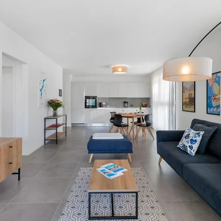 公寓 Loctowers A3-4-3 By Interhome 洛迦诺