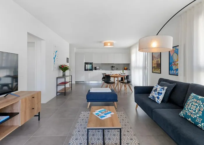 Apartman Loctowers A3-4-3 By Interhome Locarno